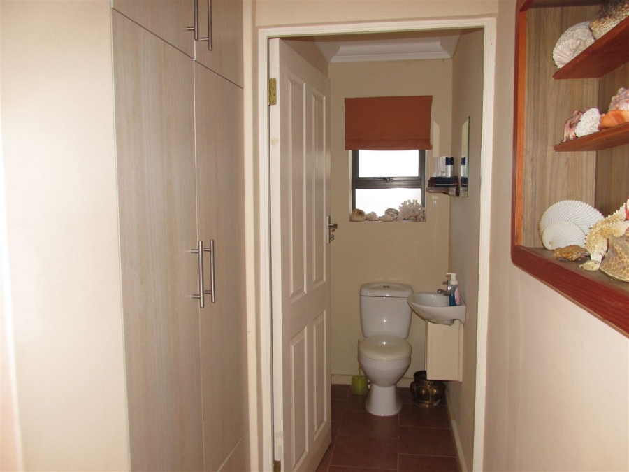 To Let 2 Bedroom Property for Rent in Stilbaai Wes Western Cape